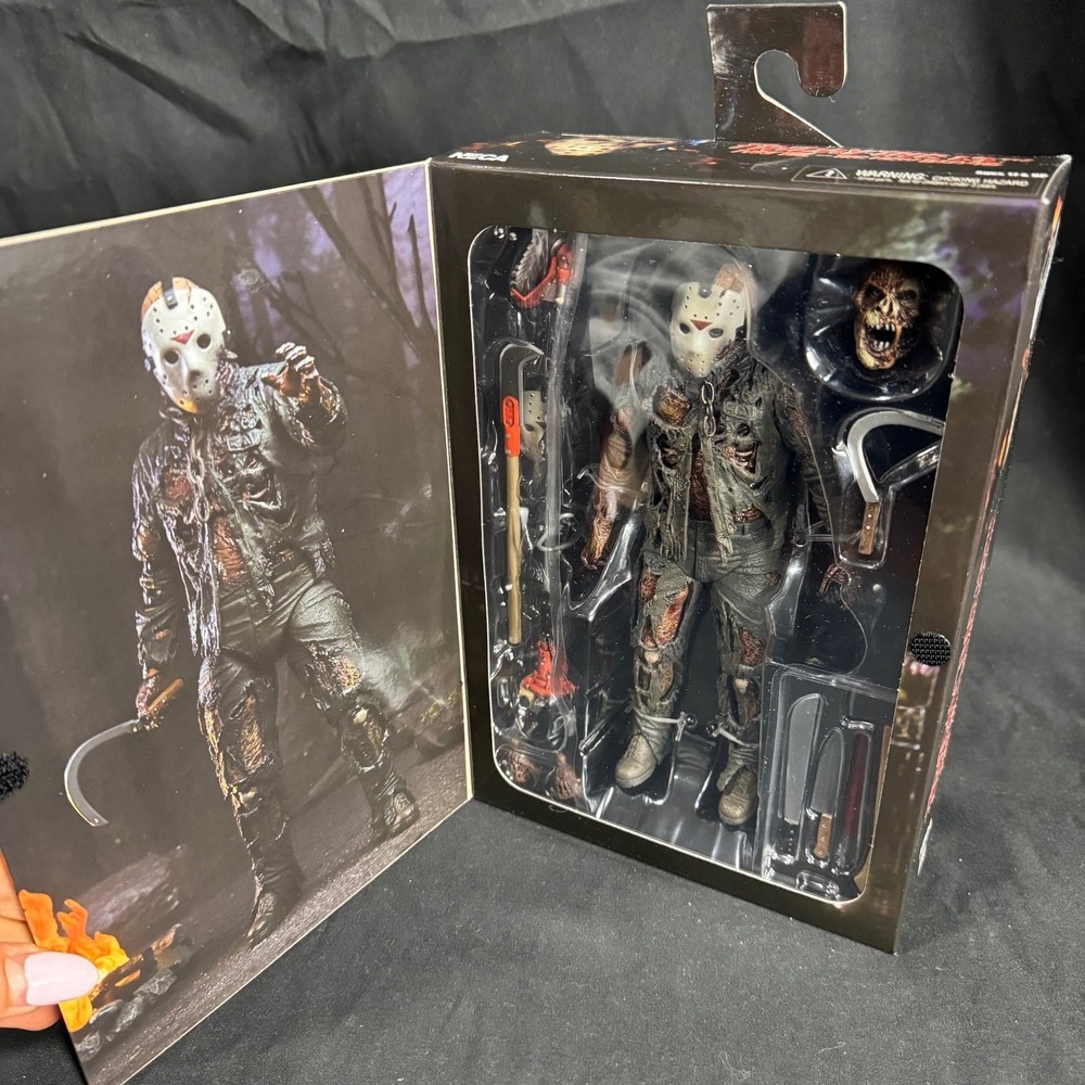 Friday the 13th - 7" Scale Action Figure - Ultimate Part 7 (New Blood) Jason - Picture 7 of 9